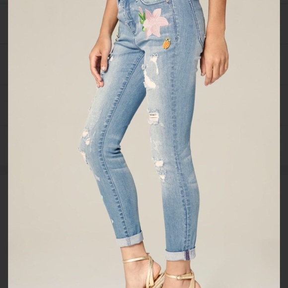 BeBe Amazing Ripped Jeans. 🌸🌼 - Picture 4 of 7
